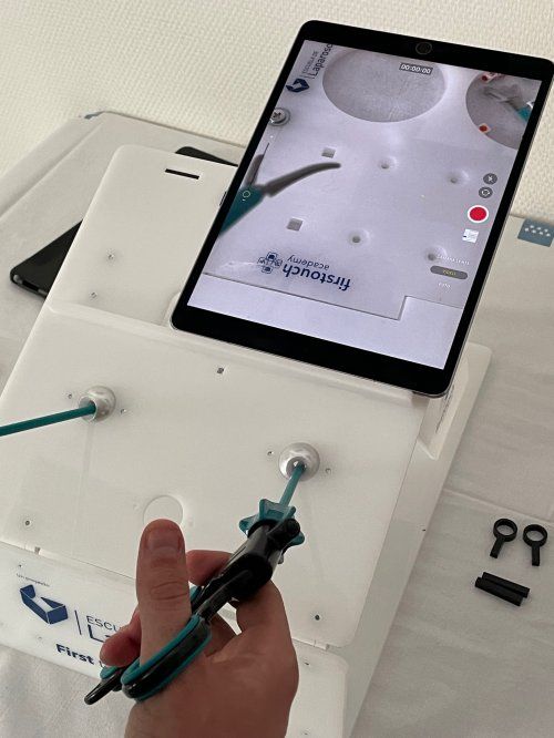 "Curso First Touch: training laparoscopic" 15 de octubre del 2021